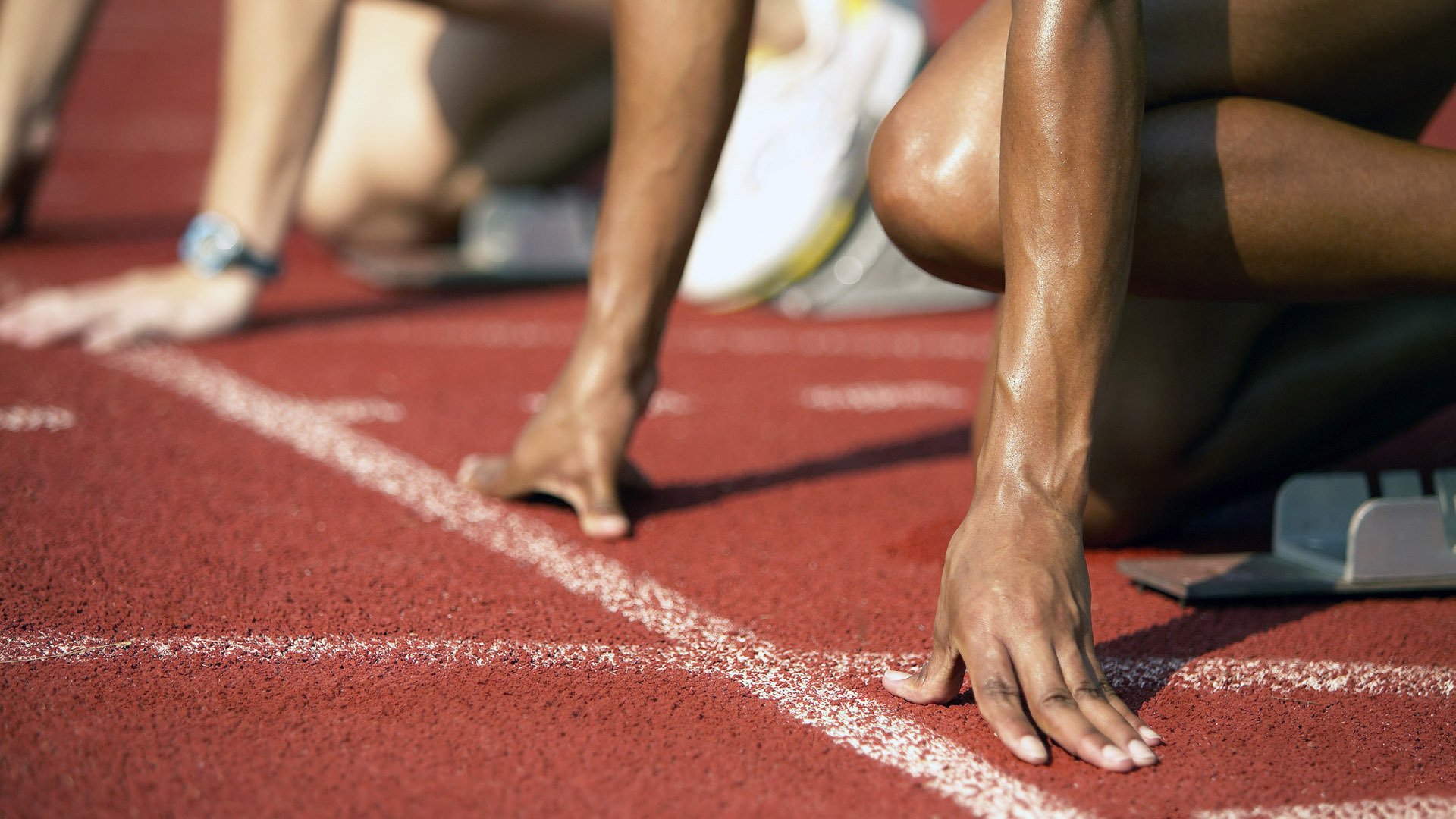 国际滑雪锦标赛中国代表团再创佳绩，摘多枚奖牌，国际滑雪冠军有哪些