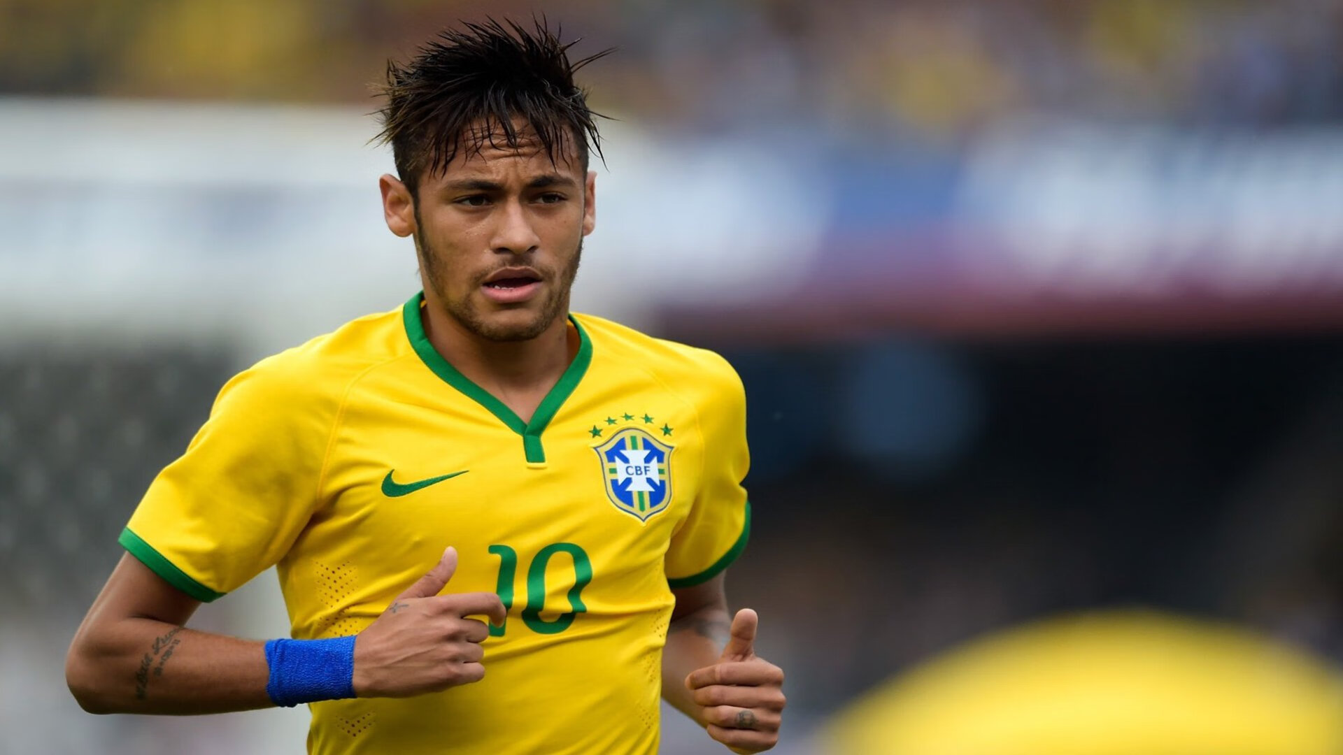 瑞士马术协会举办“马术与文化”展览，展示马术与瑞士传统文化的融合。